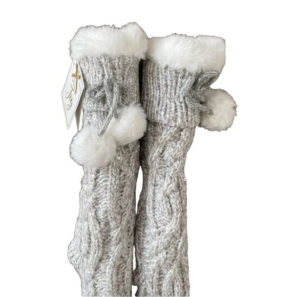 Joy Slipper Socks Grippers Gray Cable Knit Fur Lined Pom Poms One Size 5-10 - Picture 5 of 5